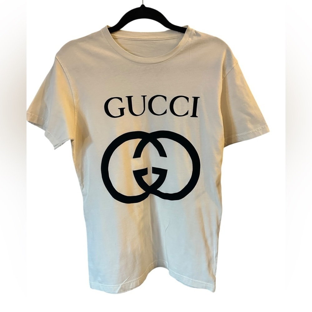 Gucci White T-Shirt with Black Logo size M
